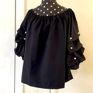 NWT CeCe Blouse with Pearls on Sleevs